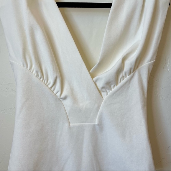 Express Cream Colored Plunge Bodysuit NWOT - Picture 3 of 8